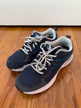 Dr Scholls Women’s Navy Athletic Sneakers - Lightweight Comfort Size 7